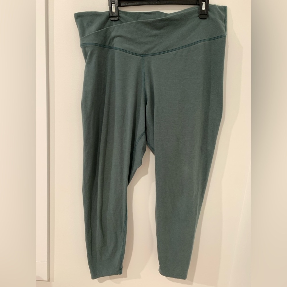 green leggings